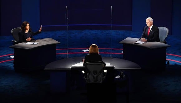 Los candidato Kamala Harris y Mike Pence debaten en Salt Lake City (Utah). (Foto: EFE/EPA/JIM LO SCALZO)