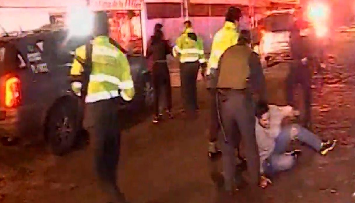 Extranjeros en estado de ebriedad desatan balacera tras salir de discoteca. Foto: Captura de 90 Matinal