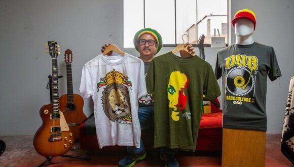 Diseñador realiza novedosas creaciones con sus polos inspirados en el movimiento Rastafari