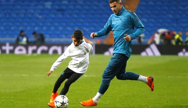 Hijo de Cristiano Ronaldo se robó el show en el Santiago Bernabéu