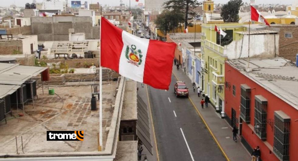 Fiestas Patrias Multa Por Poner Bandera Peruana Sucia O Deteriorada Es De 2 Mil Soles 2286