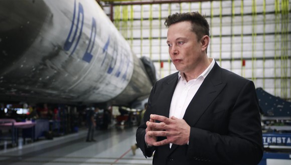 Elon Musk estaría dando sus primeros pasos en Twitter con ciertos cambios. | Foto: Netflix