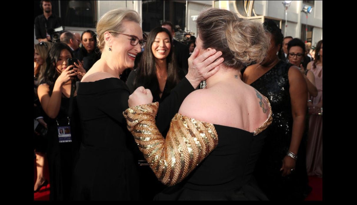 Kelly Clarkson enloqueció cuando vio a Meryl Streep en los Globos de Oro.