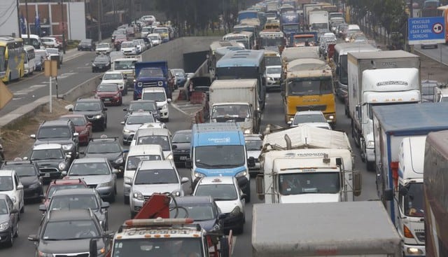 La congestión vehicular es uno de los principales problemas que afecta a Lima. (Foto: El Comercio)