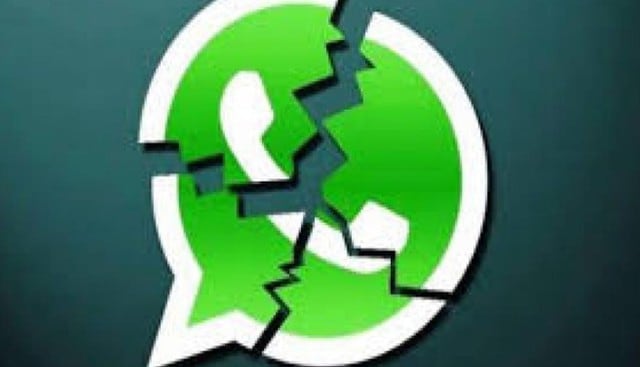 Se viralizó la conversación de un joven que agregó a un chat de WhatsApp a todas sus exnovias por Navidad. (Fotos: WhatsApp)