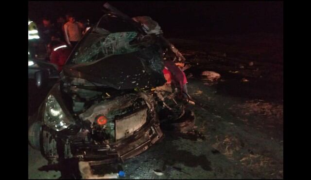 Trailer embistió auto y ómnibus y dejó cinco muertos en Panamericana Sur, provincia de Palpa, en Ica.