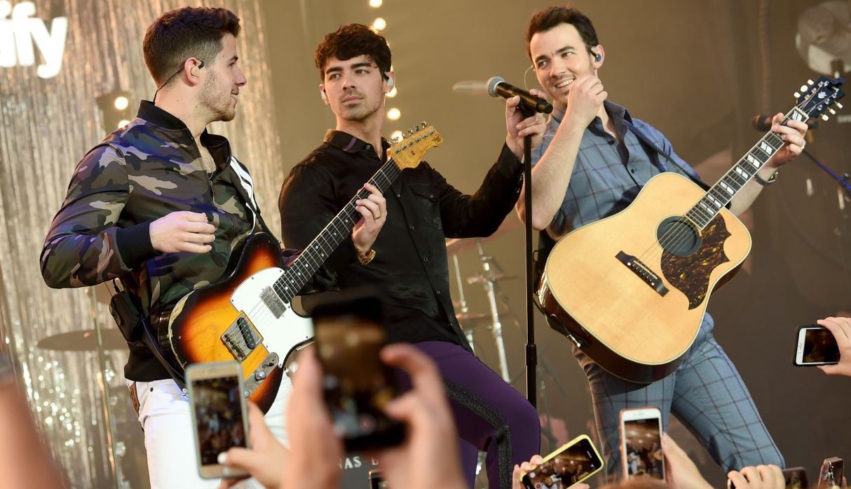 Así será la primera gira mundial de los Jonas Brothers tras su regreso a los escenarios. (Foto: AFP)