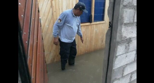 Catorce viviendas resultaron inundadas por intensas lluvias en los distritos arequipeños de Yura, Mariano Melgar y Alto Selva Alegre (GEC)