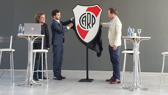 El área de marketing del club millonario y el Grupo Berro diseñaron el nuevo escudo de River Plate. (Foto: River Plate)