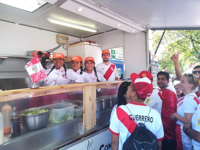 Hermanas peruanas Balarezo pusieron sabor  al Perú vs Alemania.