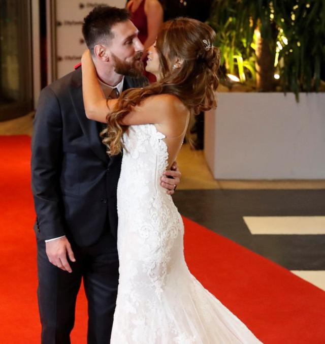 Antonella Roccuzzo: Este es el elegante vestido de novia que luce en su  boda con Lionel Messi [FOTOS] | DEPORTES 
