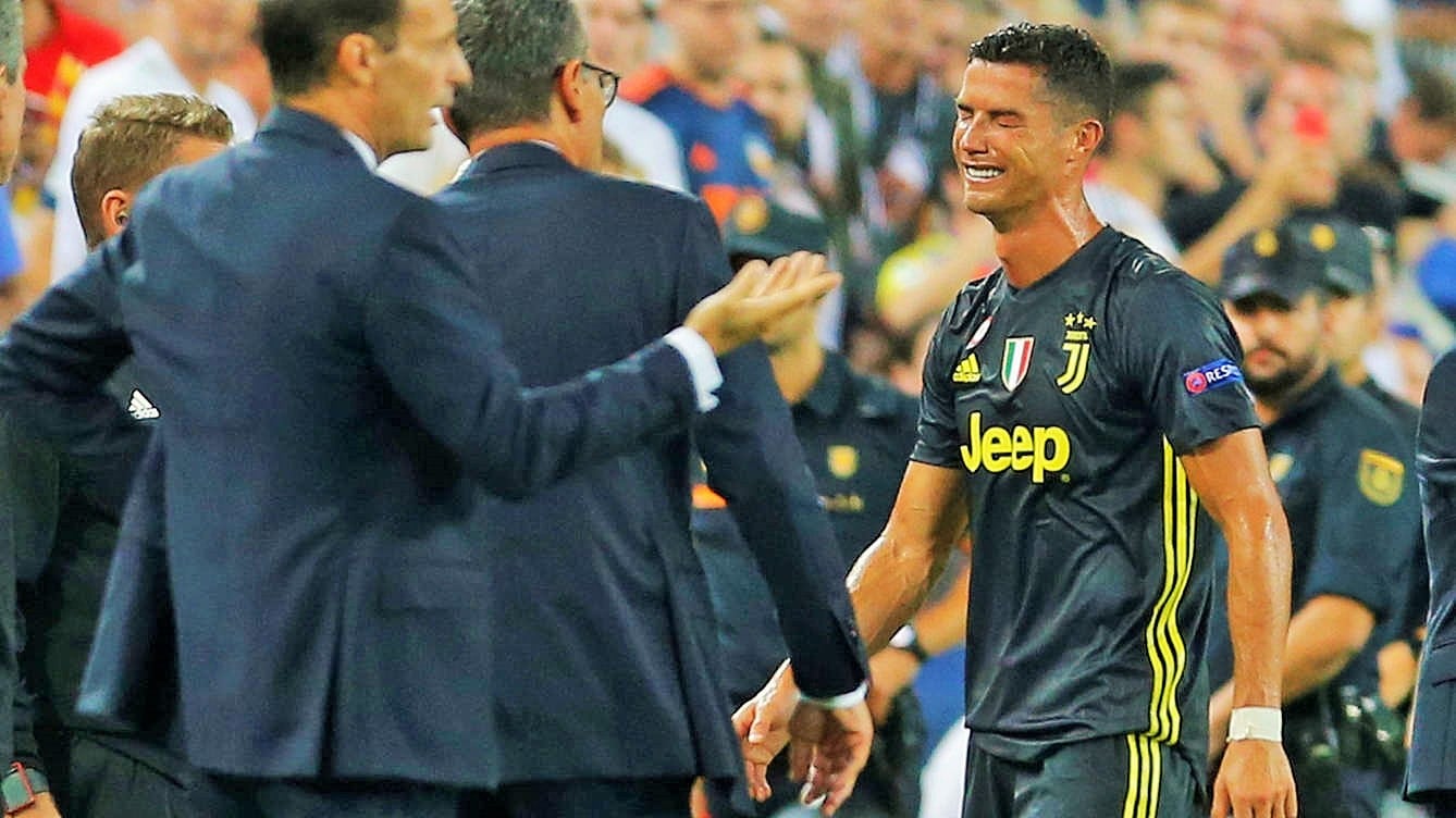 Cristiano Ronaldo fue castigado con una fecha  por expulsión en la Champions League.