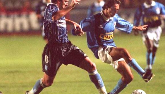 Julinho brilló en la Copa Libertadores de 1997  (Foto: GEC)