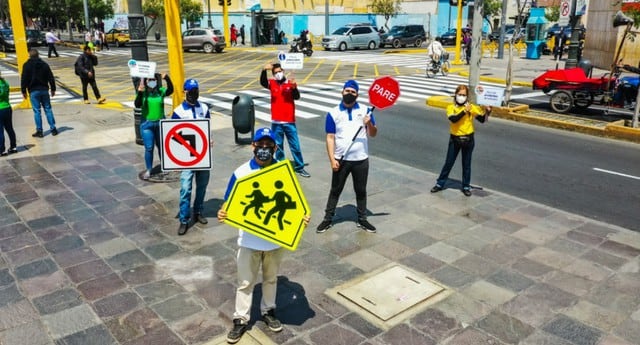 Jóvenes del colectivo Travesía Street y la Municipalidad de Lima lanzaron el ‘Rap Vial’. (Facebook Municipalidad de Lima)