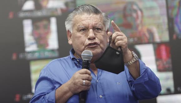 El dirigente de APP, César Acuña, aseguró que apoyará la censura de Walter Ayala. (Foto: GEC)