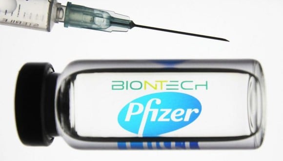 La FDA confirmó que dentro de los próximos días autorizará el uso de la vacuna de Pfizer-BioNTech en Estados Unidos. (AFP).