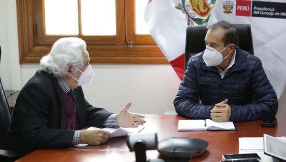 El primer ministro, Walter Martos, se reunió esta tarde con Max Hernández, secretario ejecutivo del Acuerdo Nacional. (Foto: PCM)