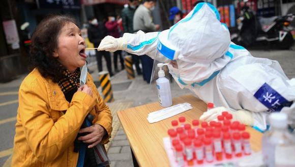 Hace exactamente dos años, la  OMS calificaba por primera vez la epidemia de COVID-19 como “pandemia” e instaba a los Estados a tomar las medidas necesarias. (Foto: AFP) /