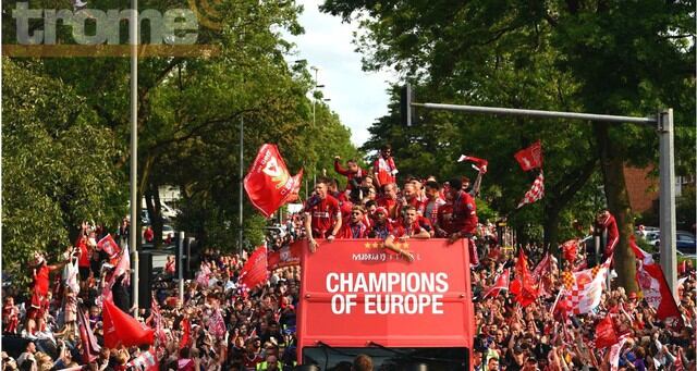 Así recibieron a jugadores de Liverpool tras ganar la Champions League