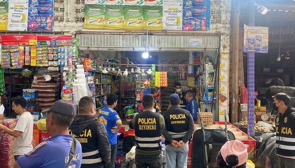 La Policía intervino en locales del mercado La Hermelinda, en Trujillo.