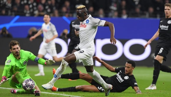 Napoli vs. Eintracht Frankfurt se enfrentaron por la ida de los octavos de final de UEFA Champions League.