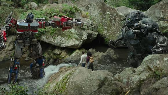 Optimus Prime y los Transformers aparecen en escenarios peruanos en nuevo tráiler. (Foto: Captura Trome)
