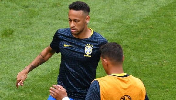 Neymar protesta por el estado de las canchas en la Copa América. (Foto: AFP)