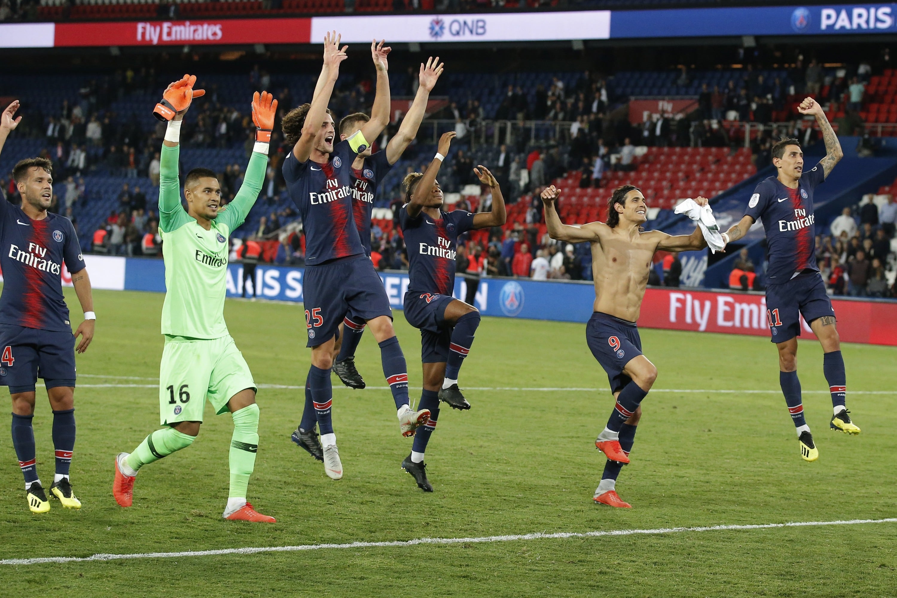 PSG goleó 4-0 a Saint Etienne por la jornada 5 de la Ligue 1 y se mantiene como líder.