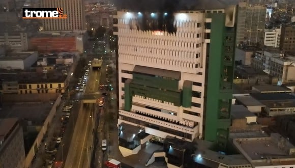 Gigante edificación en la avenida España fue escenario de un siniestro. (Foto: Jorge.cerdan/@photo.gec)