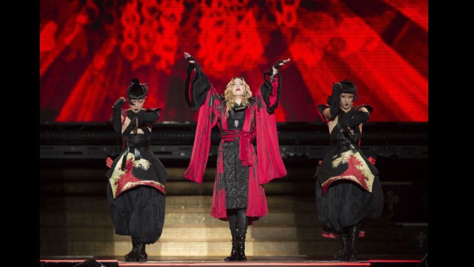 La cantante Madonna rindió un tributo especial a Frida Kahlo con su canción ‘Who’s that girl’. (Foto: Agencias)