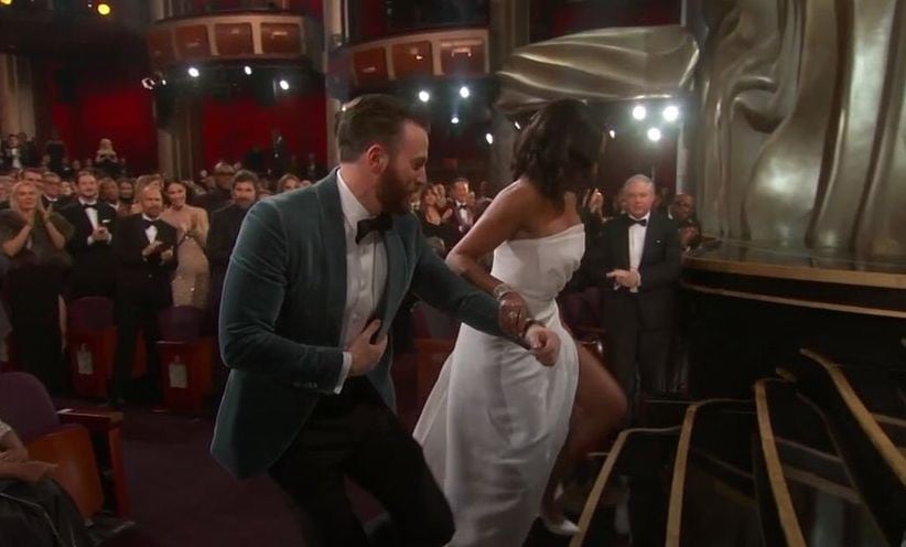 Oscar 2019: Chris Evans y su amable gesto con Regina King en la gala