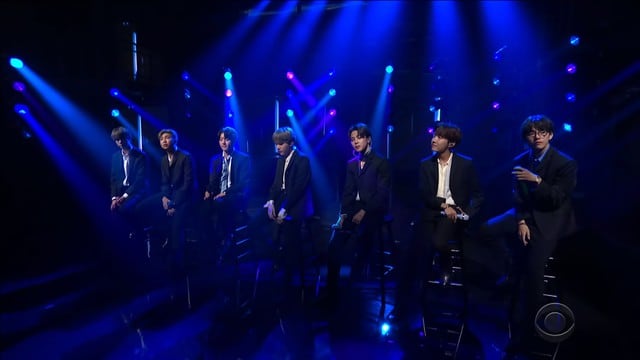 BTS interpreta en vivo “Make it Right” en “The Late Show” de Stephen Colbert. (Foto: Captura de pantalla)