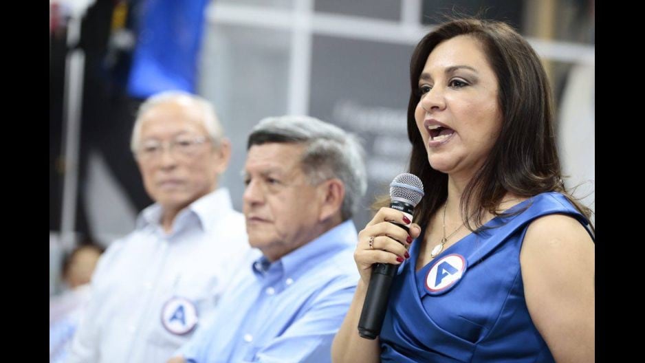 Marisol Espinoza se unió al partido de César Acuña. (Foto: Perú21)