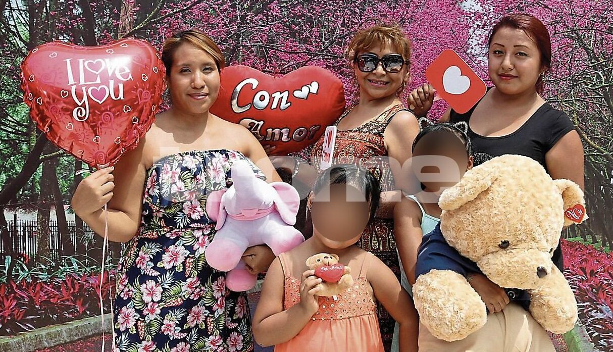 Día de la Madre: Arman festejos en centros comerciales para que las mamitas celebren a lo grande