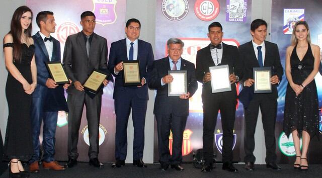 La Segunda División cerró el año con una gala de premiación a los mejores del 2018. (Foto: ADFP-SD)