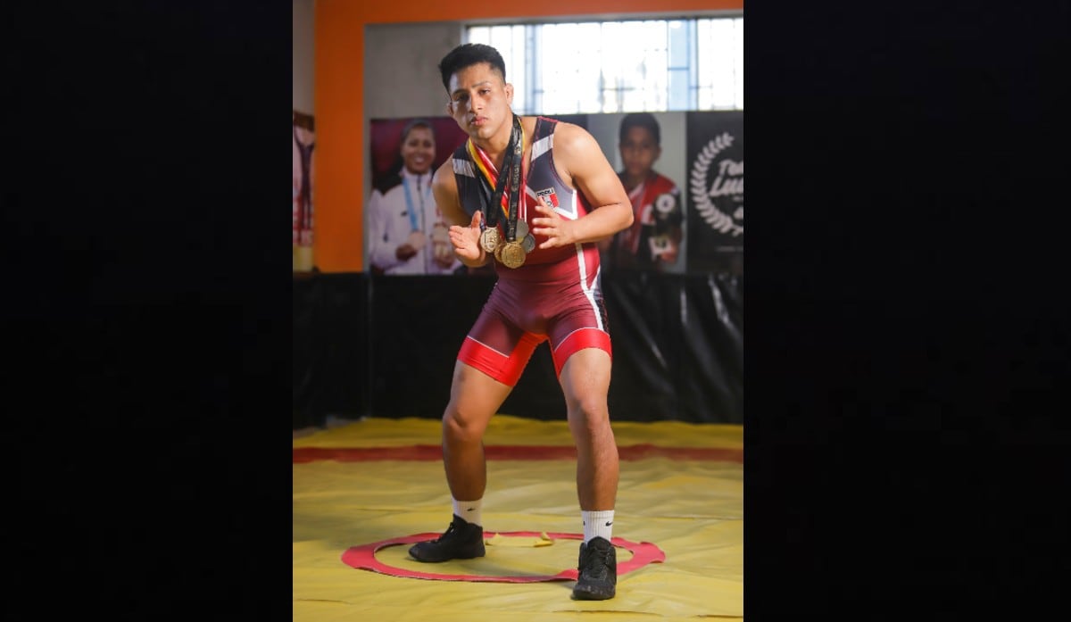 Este joven de Villa El Salvador practica lucha grecorromana y es el actual campeón nacional de cadetes.