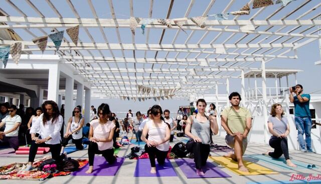 Festival de Yoga llega a Punta Hermos. (Fotos: Difusión)