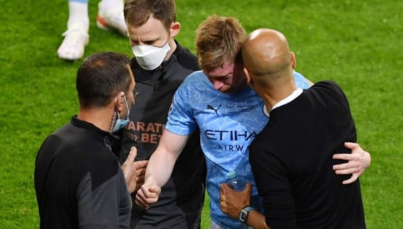Kevin De Bruyne salió lesionado y llorando en final de Champions League.