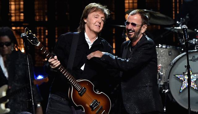 Paul McCartney y Ringo Starr tocaron juntos en concierto en Los Ángeles. (Foto: AFP)