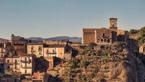 Italia | Rubia Daniels | El municipio de Sicilia vende casas al precio de  un euro: ¿Cuál es la verdadera razón? | NNDC | MUNDO 