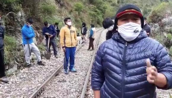 Cusco. Pobladores tomaron vía férrea y aseguran que nadie entra ni sale de Machu Picchu para evitar contagio de coronavirus. (Captura de video)