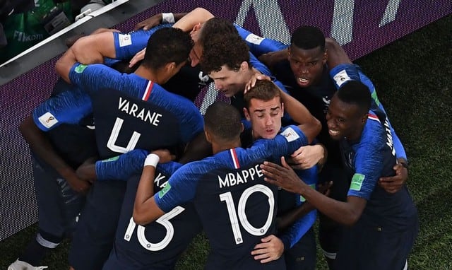 Francia vs Bélgica MINUTO A MINUTO EN VIVO ONLINE Por la semifinal de Rusia 2018 | Gol Umtiti Fotos Videos