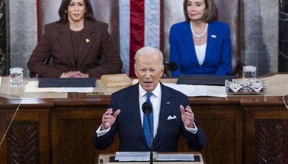 El presidente de los Estados Unidos, Joe Biden, pronuncia el discurso sobre el estado de la Unión durante una sesión conjunta del Congreso en la Cámara de Representantes del Capitolio de los Estados Unidos el 1 de marzo de 2022 en Washington, DC. (Foto por JIM LO SCALZO / AFP)
