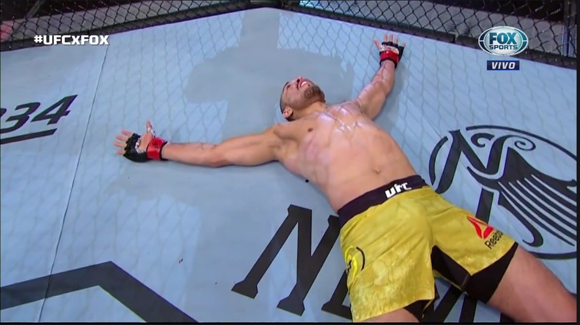 Emotiva victoria de José Aldo, que lo confirma como uno de los mejores del UFC. (Captura Fox Sports)