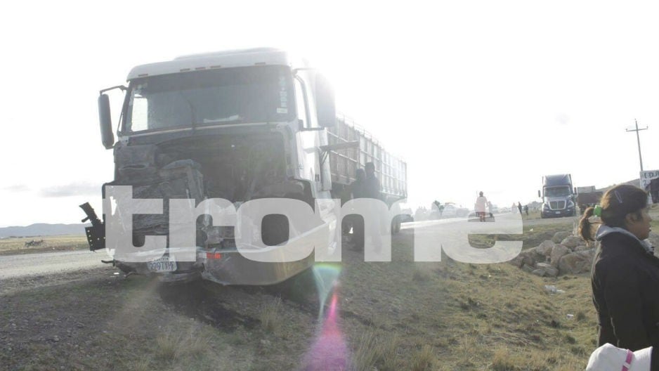 Otro trágico accidente vuelve a manchar de sangre las carreteras de Puno. (Foto: Trome)