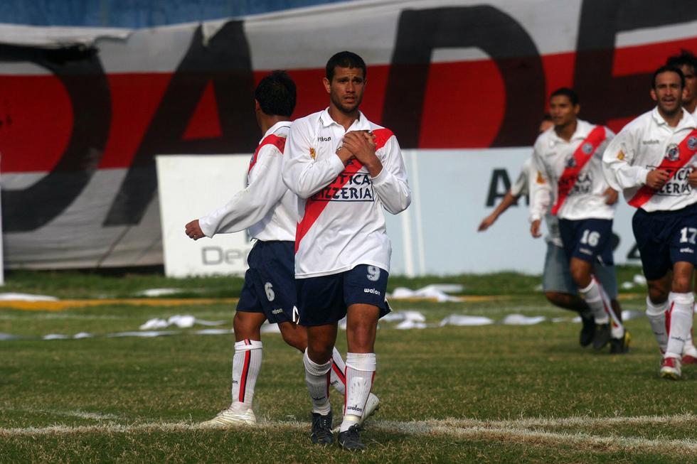 Yaco Eskenazi antes de incursionar en la televisión tuvo una etapa como jugador de fútbol. El año 2004 defendió los colores del Club Deportivo Municipal. (Foto GEC Archivo)