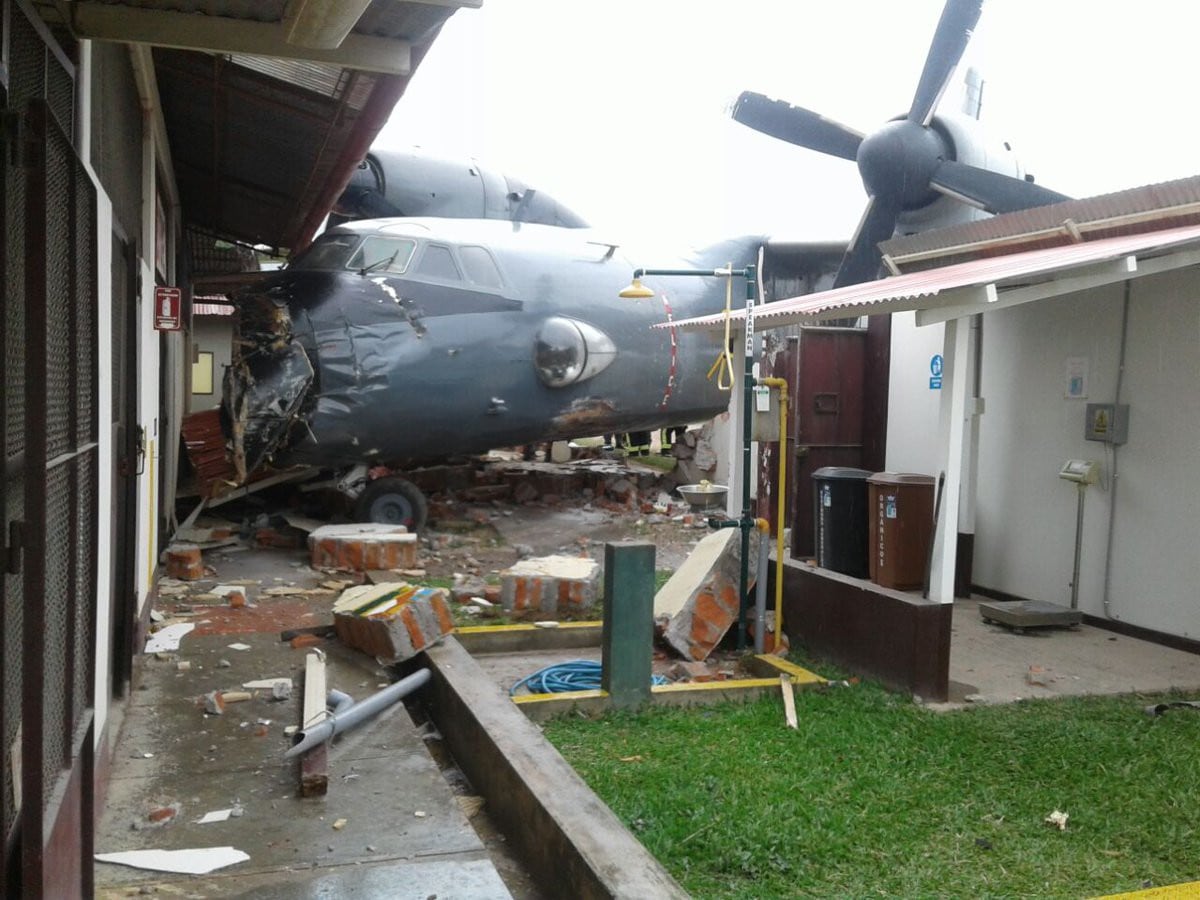 Junín: Avión de la Marina se estrella en escuela militar de Mazamari