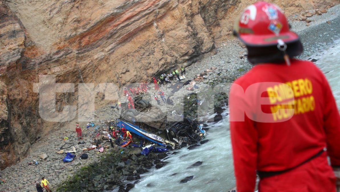 Pasamayo: Reanudan labores para recuperar cuerpos de 24 víctimas