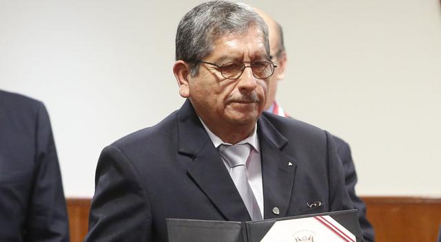 Julio Gutiérrez renunció a su cargo en el Consejo Nacional de la Magistratura.