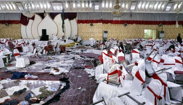 Un atentado suicida en un salón de bodas dejó 50 muertos y al menos 72 heridos, en Afganistán. (Fotos: Agencias)